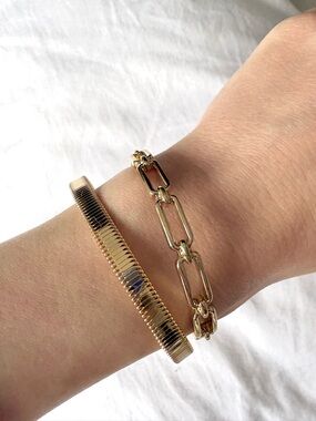 Gold Tone Link and Ribbed Bangle Bracelet Set of 2